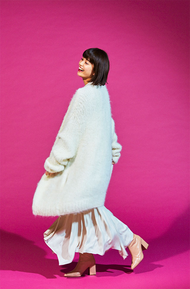 LOOK 07 | 手触り抜群ふわふわロングカーデ