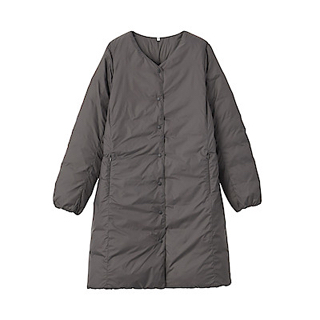 軽量オーストラリアダウンポケッタブルノーカラーコート　ダークグレー
