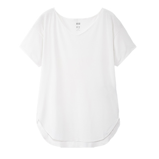 エアリズムシームレスVネックロングTシャツ