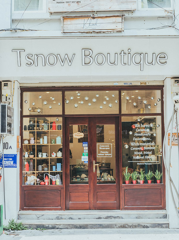 お店の外観写真